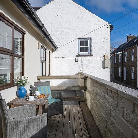 The Boathouse For Two, St Davids, Garage Parking Villa Екстериор снимка